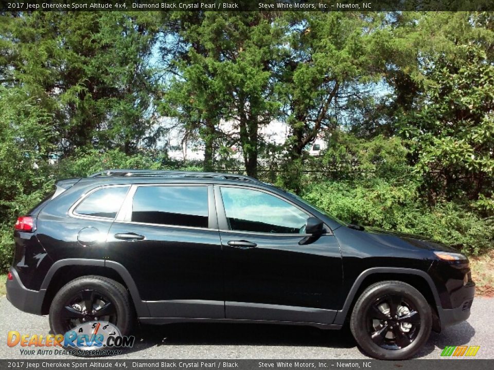2017 Jeep Cherokee Sport Altitude 4x4 Diamond Black Crystal Pearl / Black Photo #23
