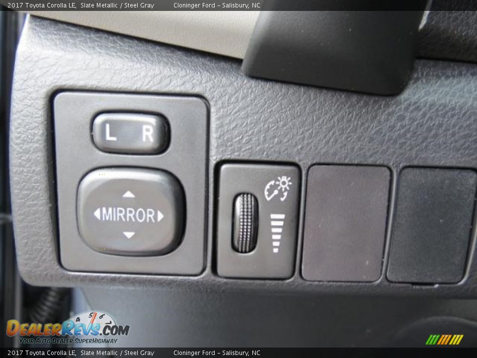 Controls of 2017 Toyota Corolla LE Photo #19