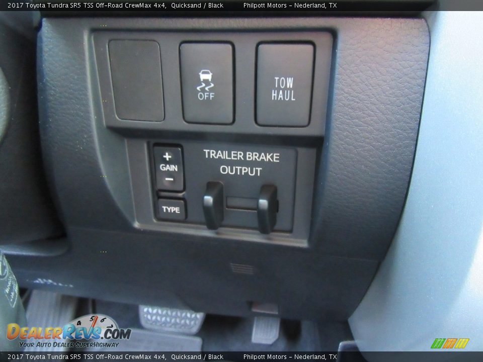 Controls of 2017 Toyota Tundra SR5 TSS Off-Road CrewMax 4x4 Photo #31