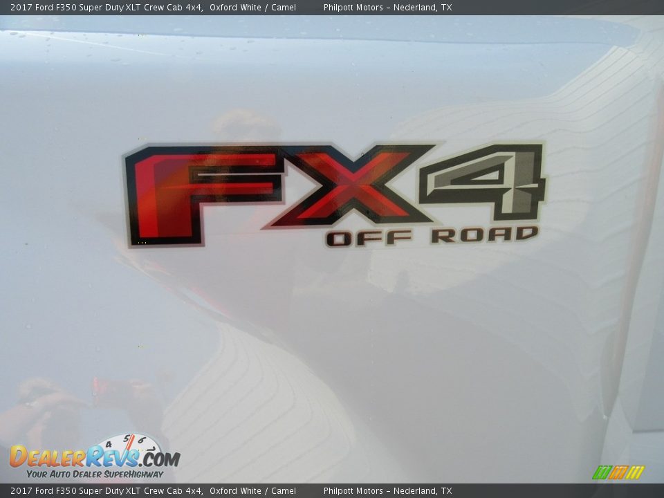2017 Ford F350 Super Duty XLT Crew Cab 4x4 Logo Photo #17