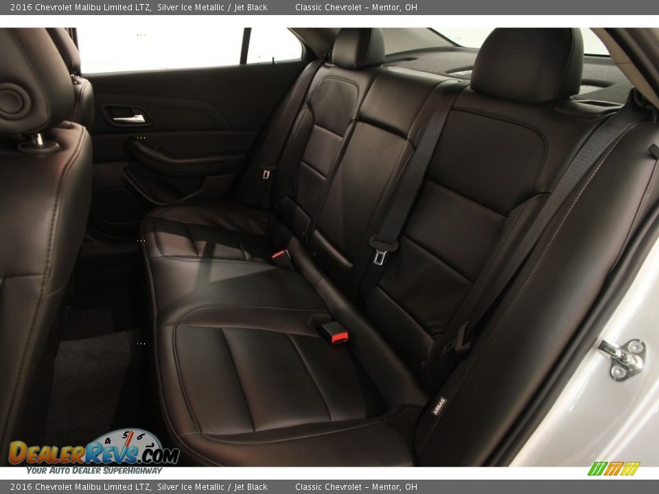 2016 Chevrolet Malibu Limited LTZ Silver Ice Metallic / Jet Black Photo #11