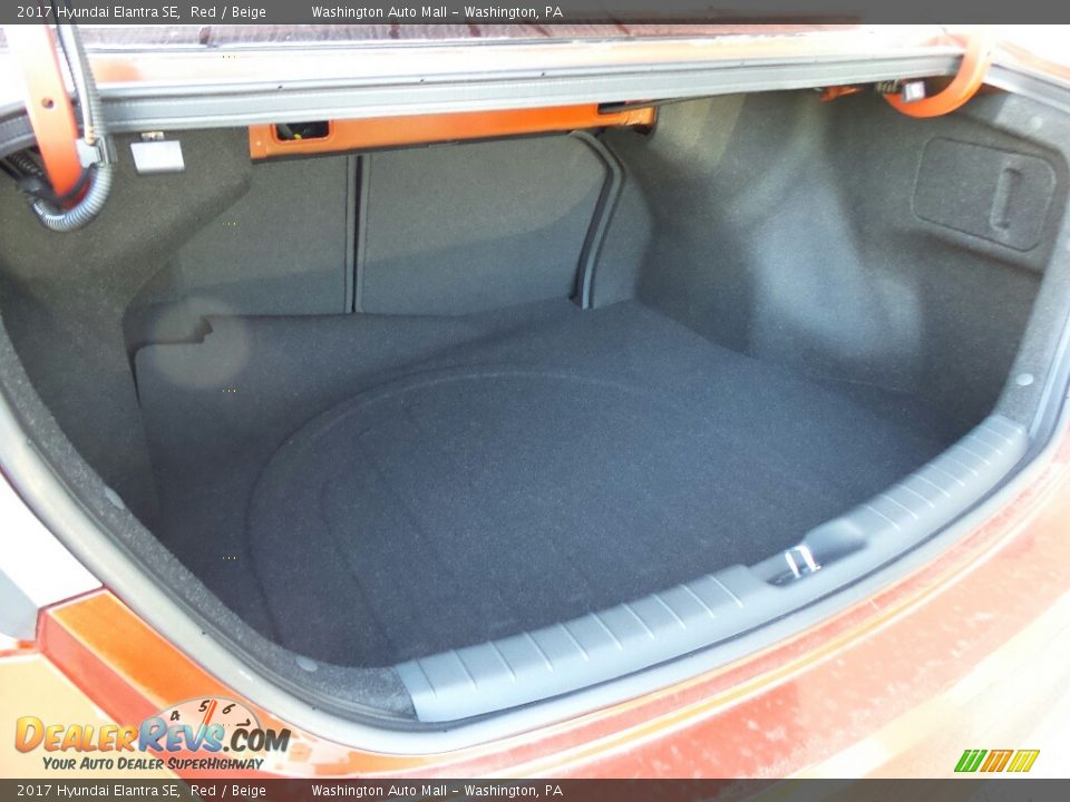 2017 Hyundai Elantra SE Red / Beige Photo #15