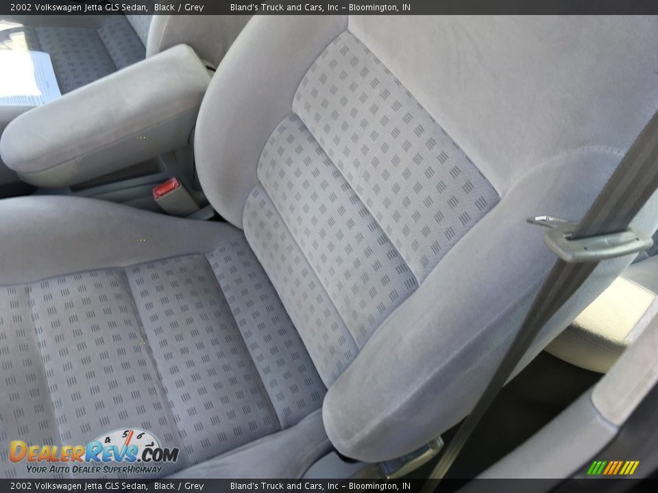 2002 Volkswagen Jetta GLS Sedan Black / Grey Photo #6
