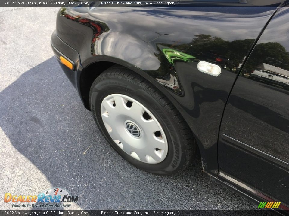 2002 Volkswagen Jetta GLS Sedan Black / Grey Photo #12