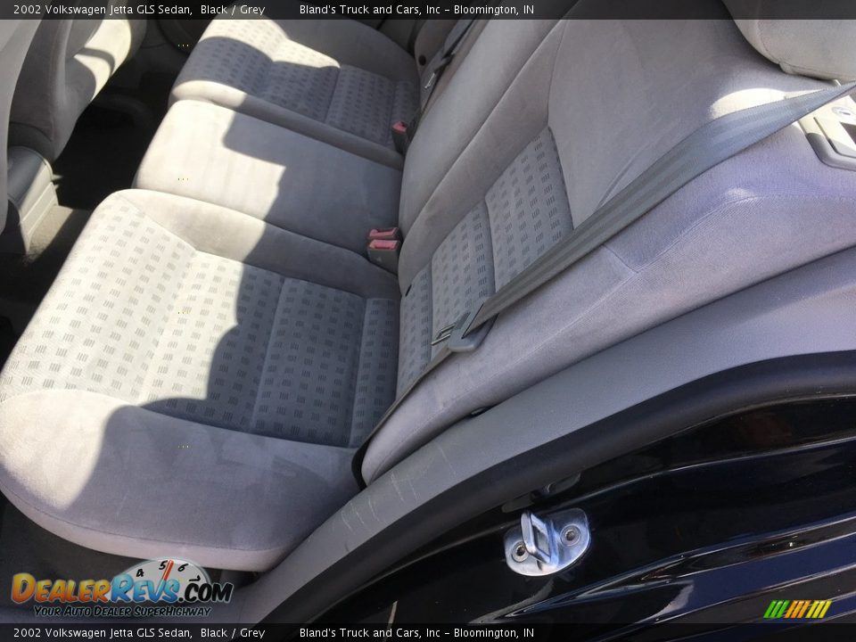 2002 Volkswagen Jetta GLS Sedan Black / Grey Photo #32