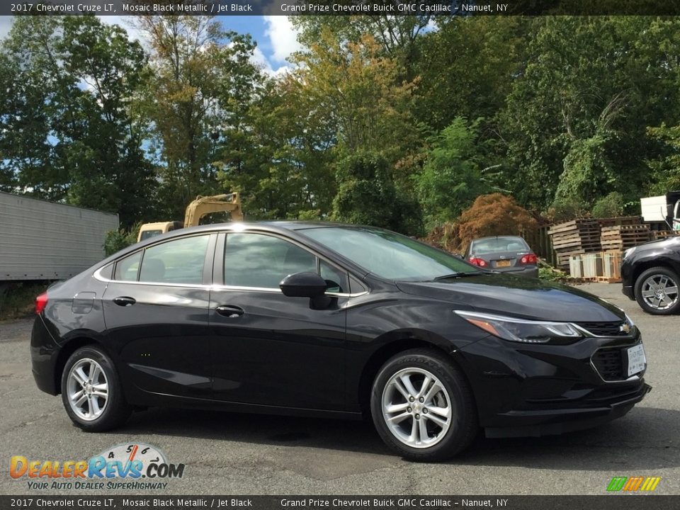 2017 Chevrolet Cruze LT Mosaic Black Metallic / Jet Black Photo #3