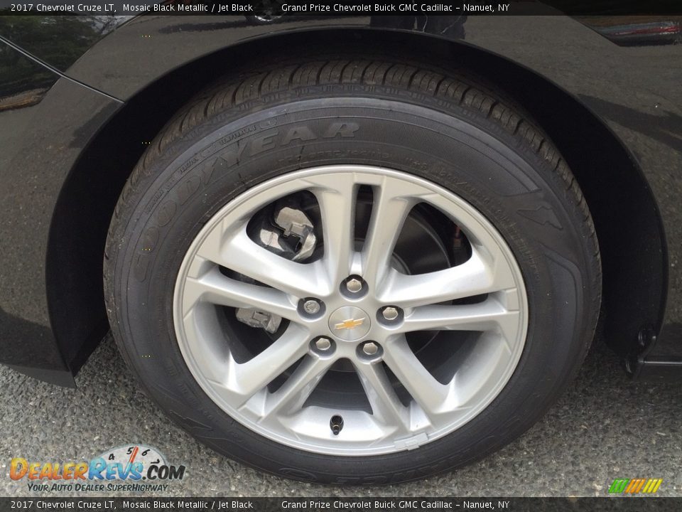 2017 Chevrolet Cruze LT Mosaic Black Metallic / Jet Black Photo #10