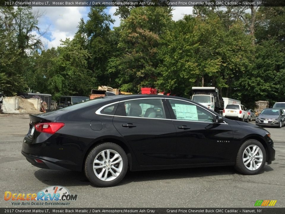 2017 Chevrolet Malibu LT Mosaic Black Metallic / Dark Atmosphere/Medium Ash Gray Photo #4