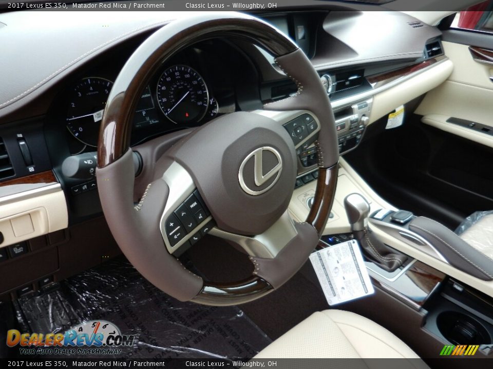 Dashboard of 2017 Lexus ES 350 Photo #2