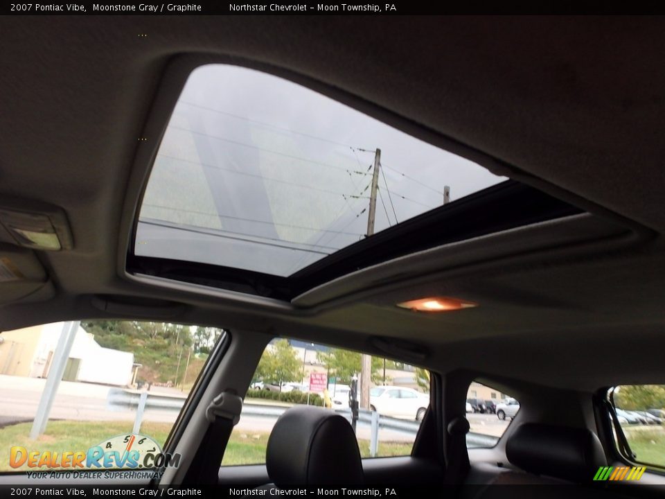 2007 Pontiac Vibe Moonstone Gray / Graphite Photo #12