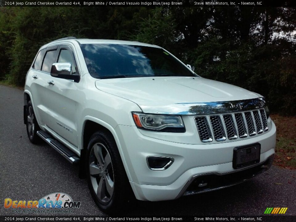 2014 Jeep Grand Cherokee Overland 4x4 Bright White / Overland Vesuvio Indigo Blue/Jeep Brown Photo #4