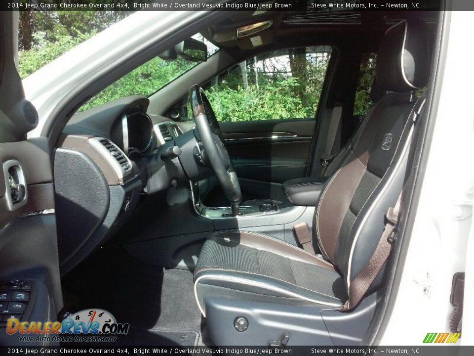 2014 Jeep Grand Cherokee Overland 4x4 Bright White / Overland Vesuvio Indigo Blue/Jeep Brown Photo #9
