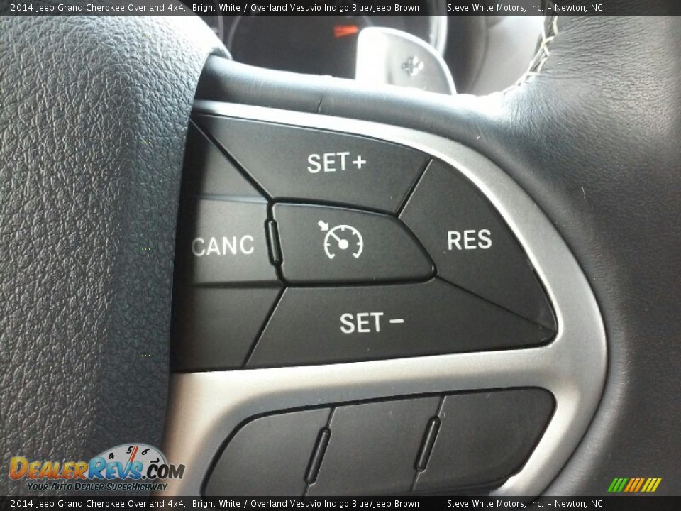 2014 Jeep Grand Cherokee Overland 4x4 Bright White / Overland Vesuvio Indigo Blue/Jeep Brown Photo #16