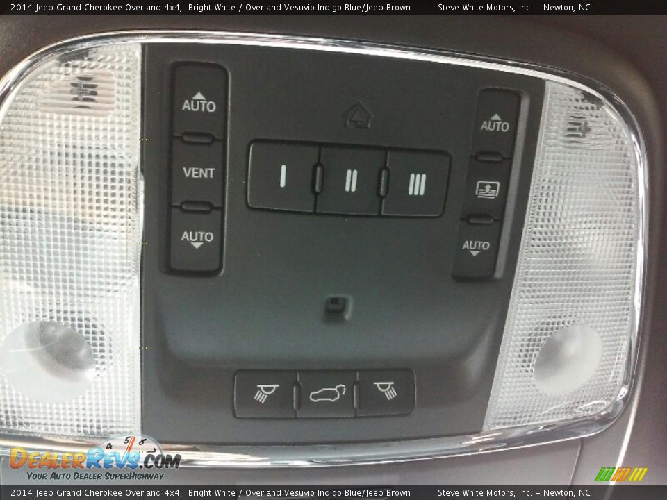 2014 Jeep Grand Cherokee Overland 4x4 Bright White / Overland Vesuvio Indigo Blue/Jeep Brown Photo #23