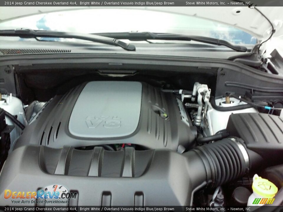 2014 Jeep Grand Cherokee Overland 4x4 Bright White / Overland Vesuvio Indigo Blue/Jeep Brown Photo #26