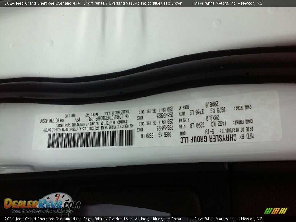 2014 Jeep Grand Cherokee Overland 4x4 Bright White / Overland Vesuvio Indigo Blue/Jeep Brown Photo #30
