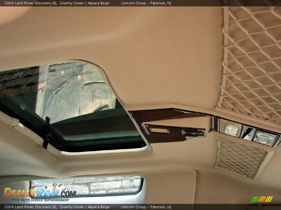 2004 Land Rover Discovery SE Giverny Green / Alpaca Beige Photo #17
