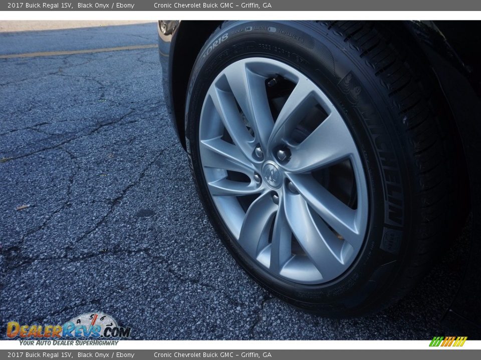 2017 Buick Regal 1SV Wheel Photo #11