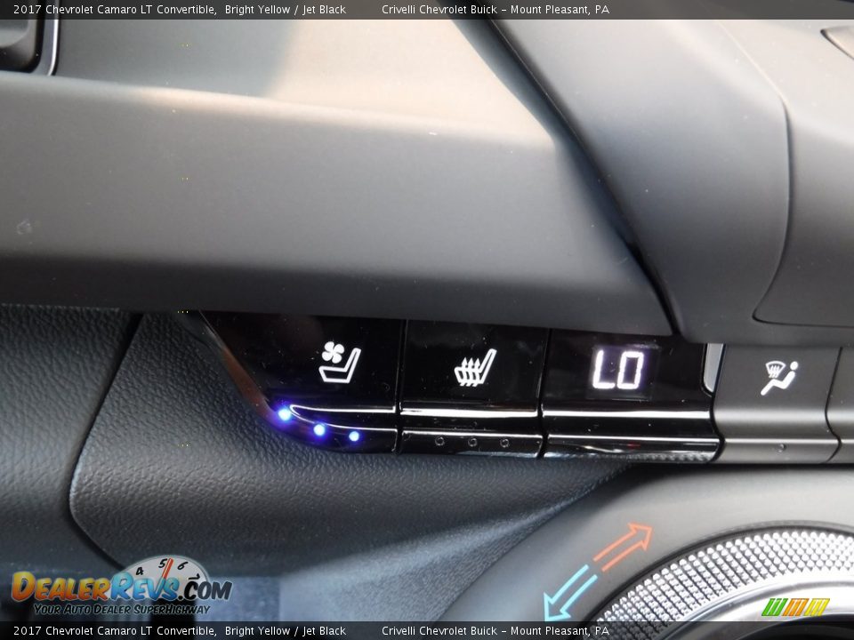 Controls of 2017 Chevrolet Camaro LT Convertible Photo #23