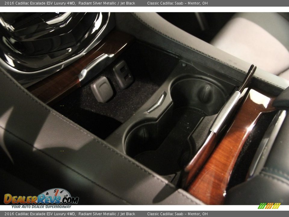 2016 Cadillac Escalade ESV Luxury 4WD Radiant Silver Metallic / Jet Black Photo #12