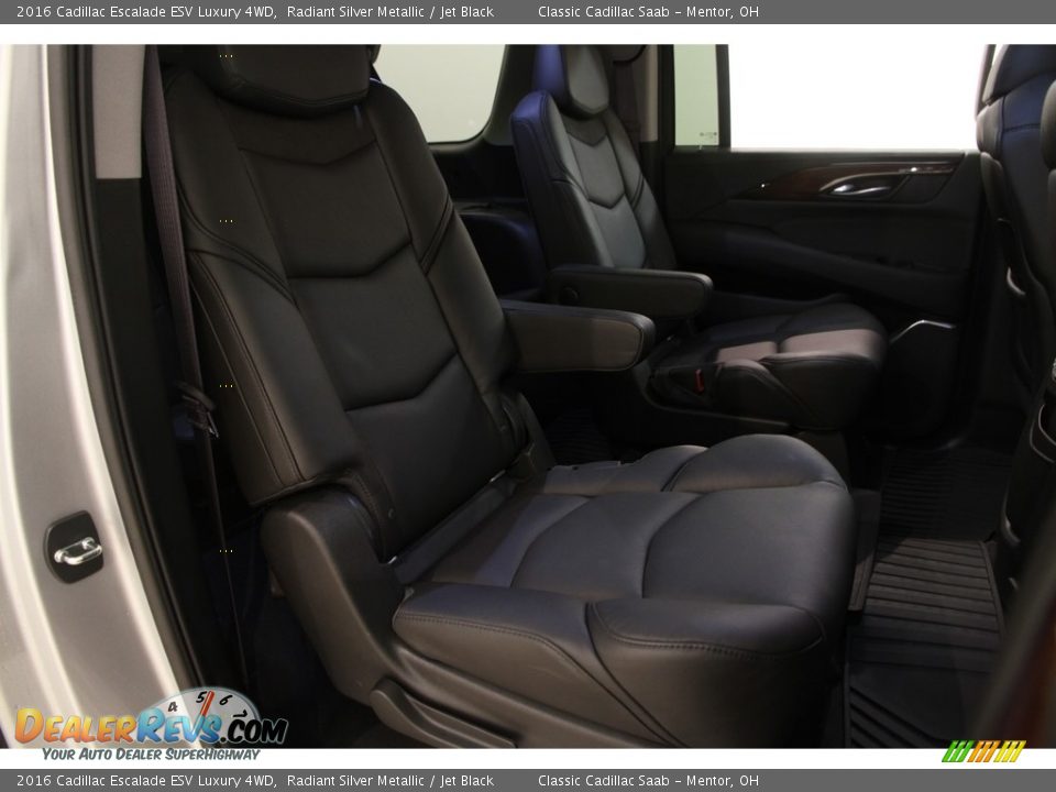 2016 Cadillac Escalade ESV Luxury 4WD Radiant Silver Metallic / Jet Black Photo #14