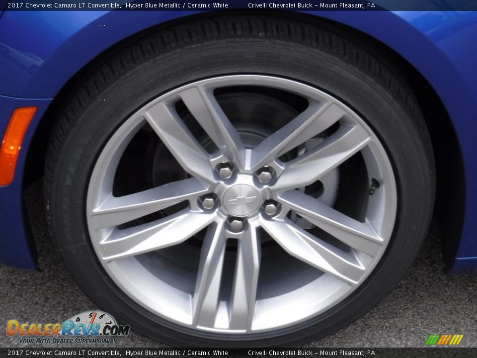 2017 Chevrolet Camaro LT Convertible Wheel Photo #4