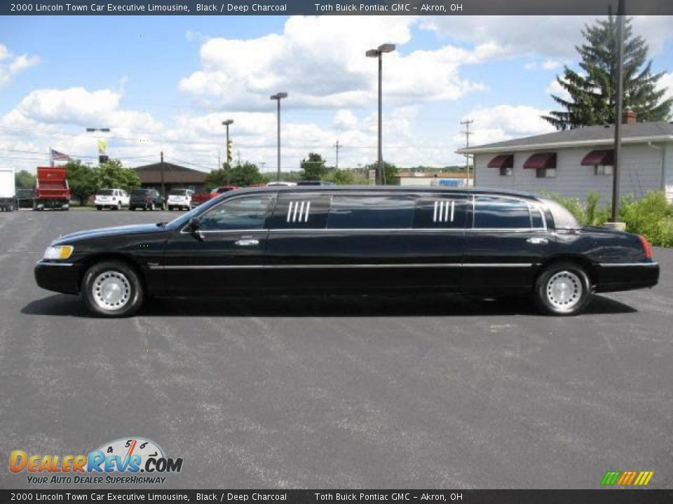 2000 Lincoln Town Car Executive Limousine Black / Deep Charcoal Photo #3