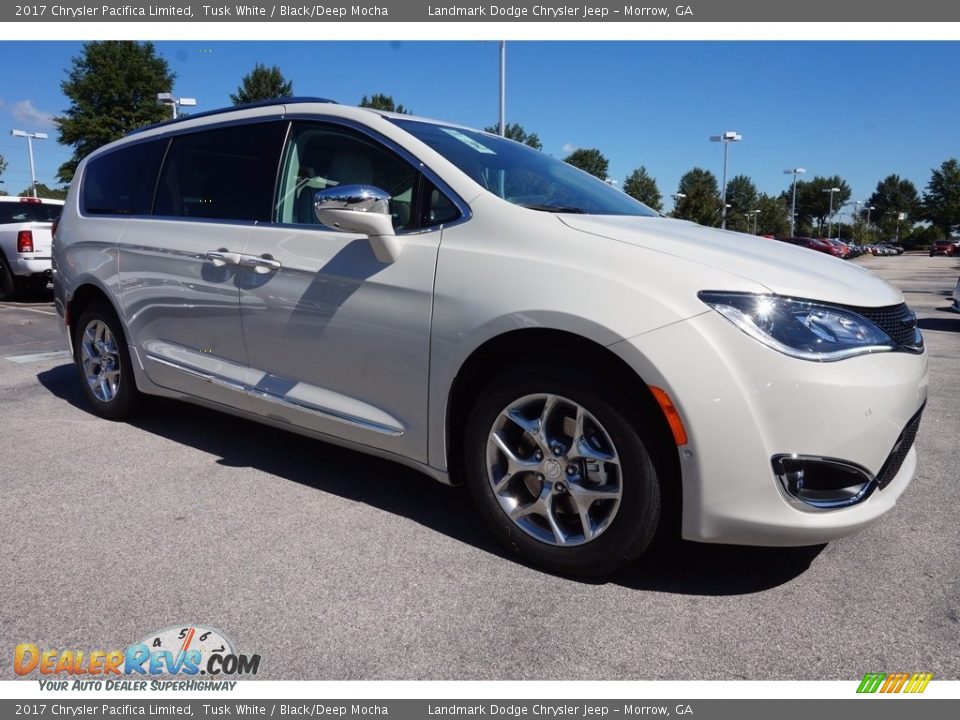 2017 Chrysler Pacifica Limited Tusk White / Black/Deep Mocha Photo #4