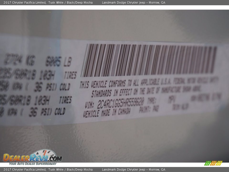 2017 Chrysler Pacifica Limited Tusk White / Black/Deep Mocha Photo #10