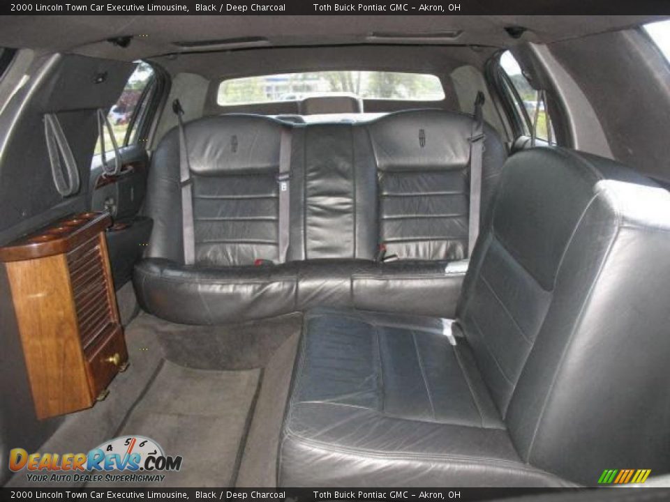 2000 Lincoln Town Car Executive Limousine Black / Deep Charcoal Photo #13