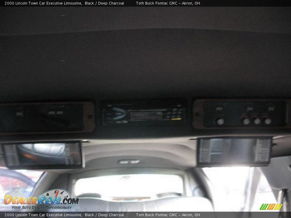 2000 Lincoln Town Car Executive Limousine Black / Deep Charcoal Photo #16