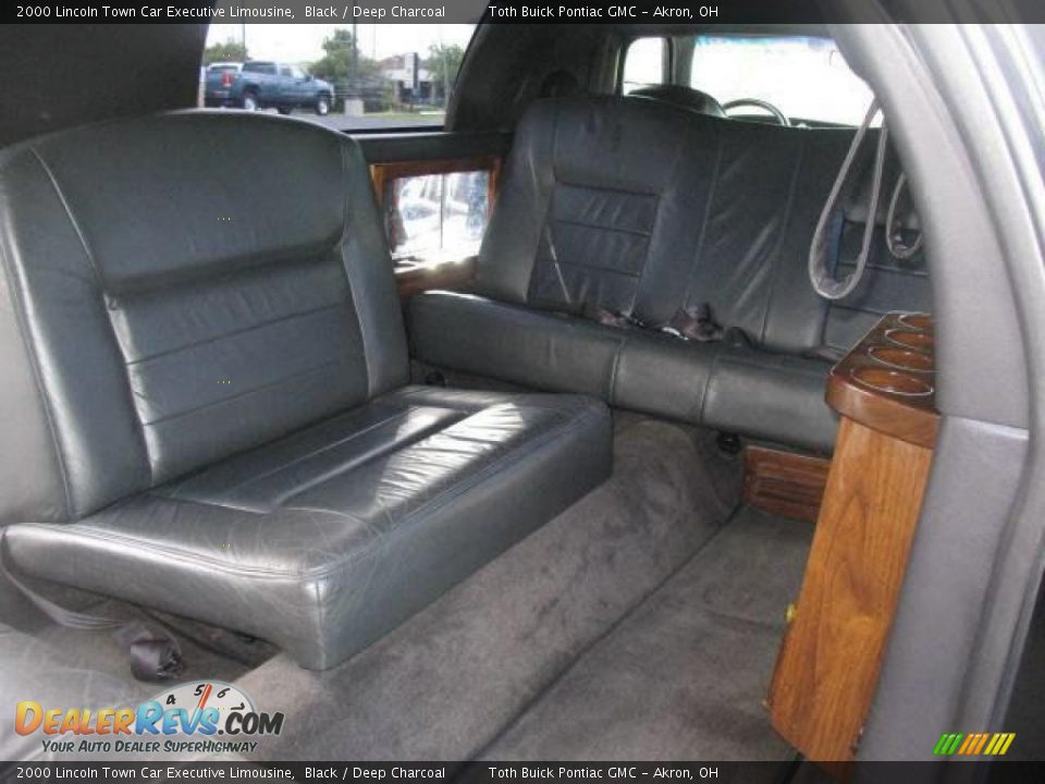 2000 Lincoln Town Car Executive Limousine Black / Deep Charcoal Photo #17