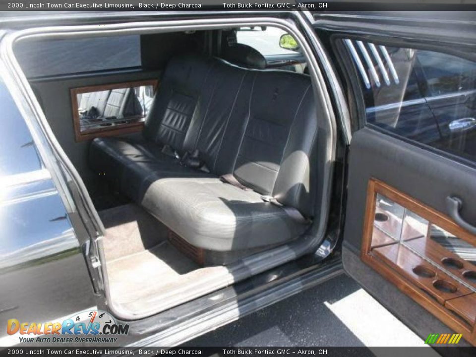 2000 Lincoln Town Car Executive Limousine Black / Deep Charcoal Photo #24