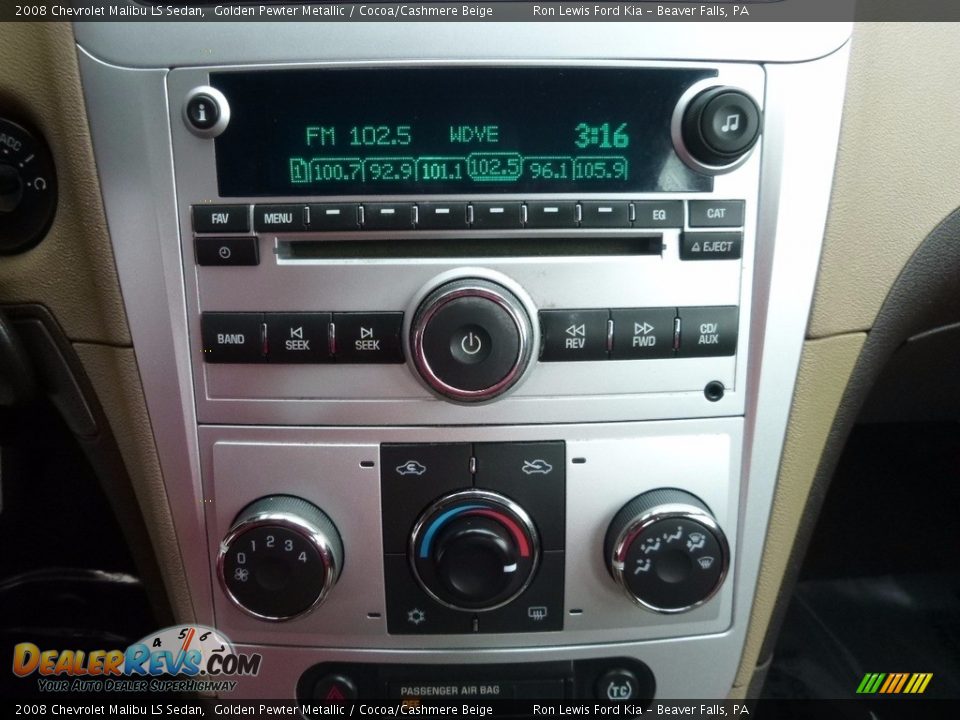 2008 Chevrolet Malibu LS Sedan Golden Pewter Metallic / Cocoa/Cashmere Beige Photo #18