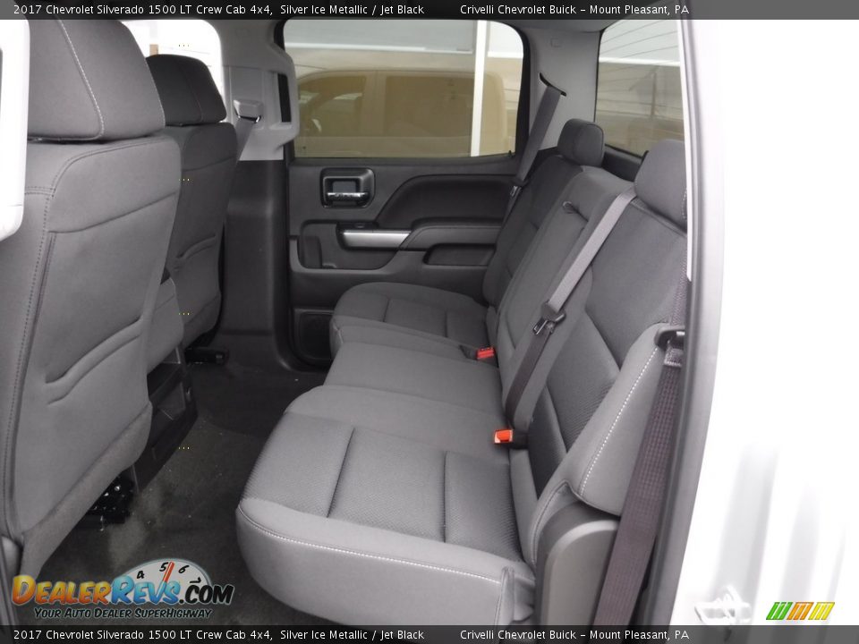 2017 Chevrolet Silverado 1500 LT Crew Cab 4x4 Silver Ice Metallic / Jet Black Photo #17