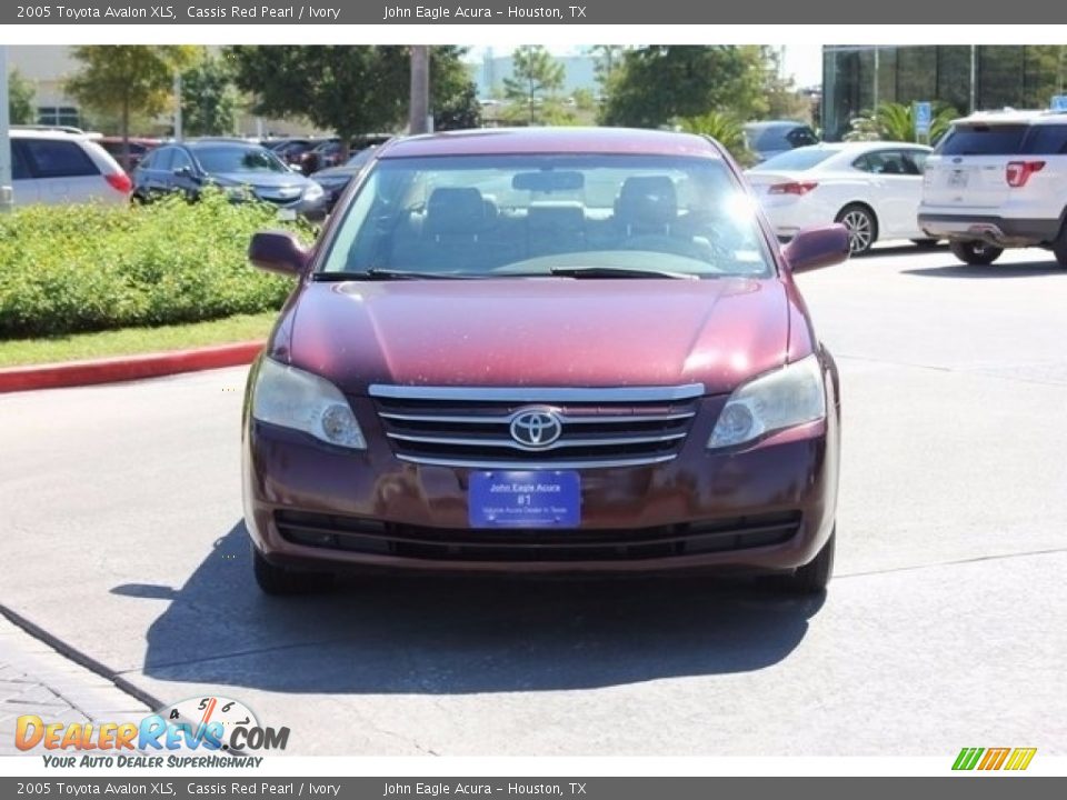 2005 Toyota Avalon XLS Cassis Red Pearl / Ivory Photo #2