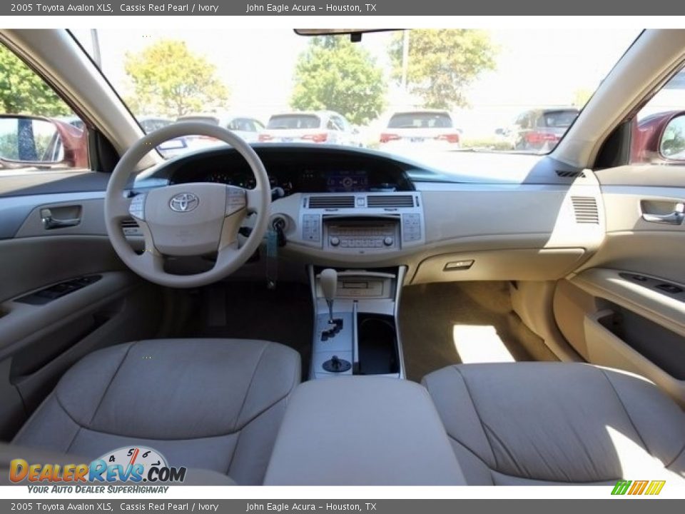 2005 Toyota Avalon XLS Cassis Red Pearl / Ivory Photo #9
