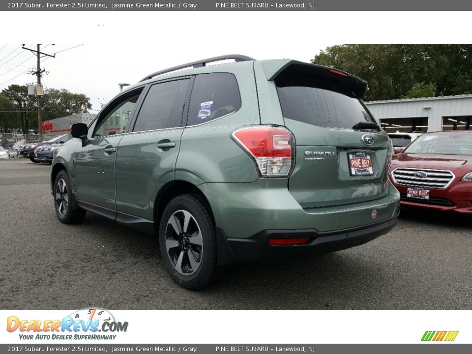 2017 Subaru Forester 2.5i Limited Jasmine Green Metallic / Gray Photo #4
