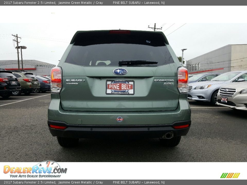 2017 Subaru Forester 2.5i Limited Jasmine Green Metallic / Gray Photo #5