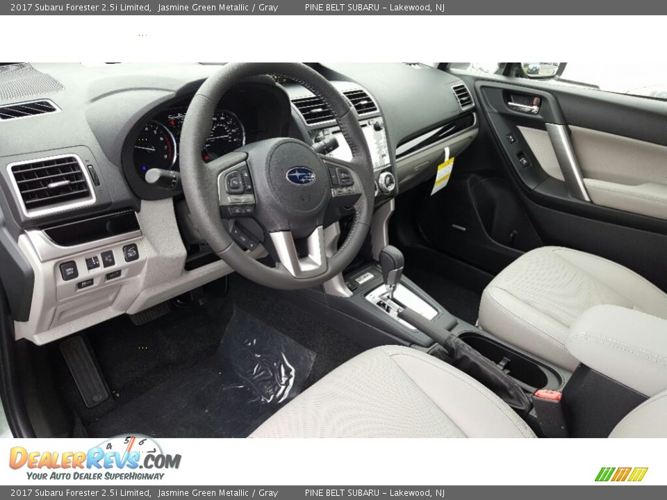 2017 Subaru Forester 2.5i Limited Jasmine Green Metallic / Gray Photo #9