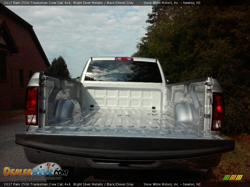 2017 Ram 2500 Tradesman Crew Cab 4x4 Bright Silver Metallic / Black/Diesel Gray Photo #11