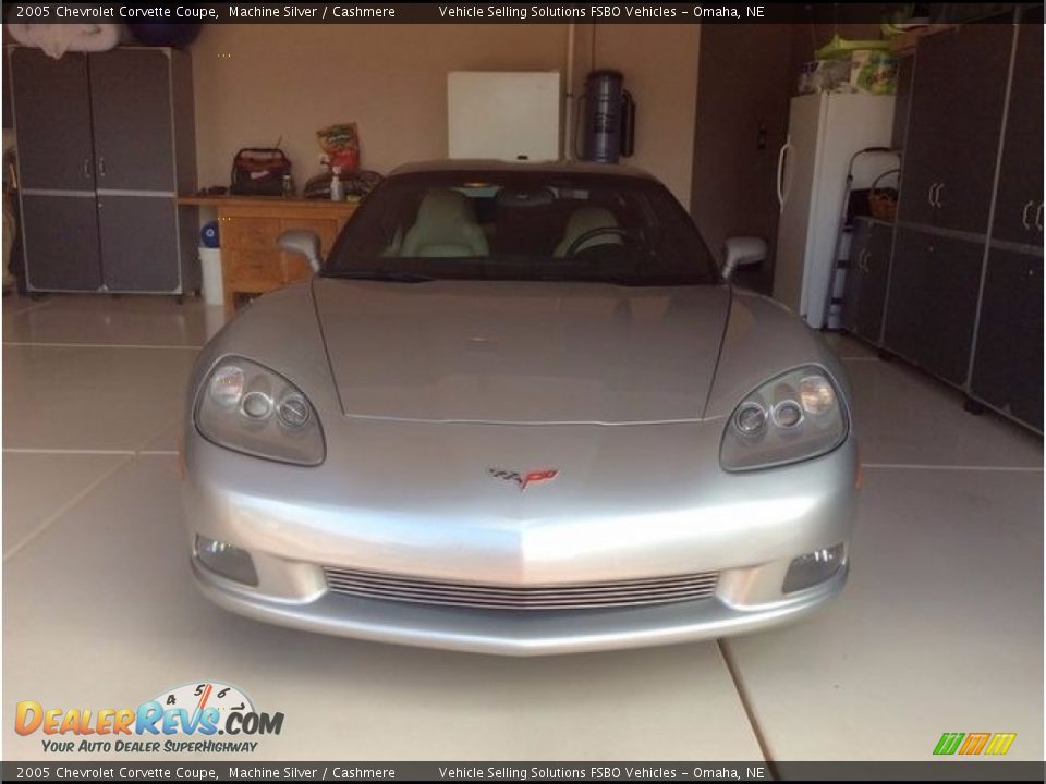 2005 Chevrolet Corvette Coupe Machine Silver / Cashmere Photo #3