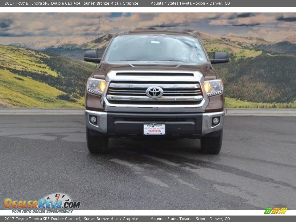 2017 Toyota Tundra SR5 Double Cab 4x4 Sunset Bronze Mica / Graphite Photo #2