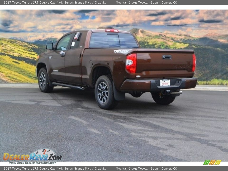 2017 Toyota Tundra SR5 Double Cab 4x4 Sunset Bronze Mica / Graphite Photo #3