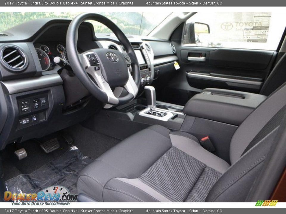 2017 Toyota Tundra SR5 Double Cab 4x4 Sunset Bronze Mica / Graphite Photo #5