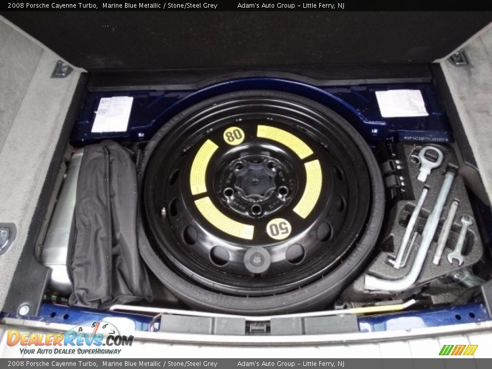 Tool Kit of 2008 Porsche Cayenne Turbo Photo #26