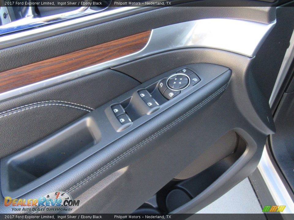 Controls of 2017 Ford Explorer Limited Photo #24