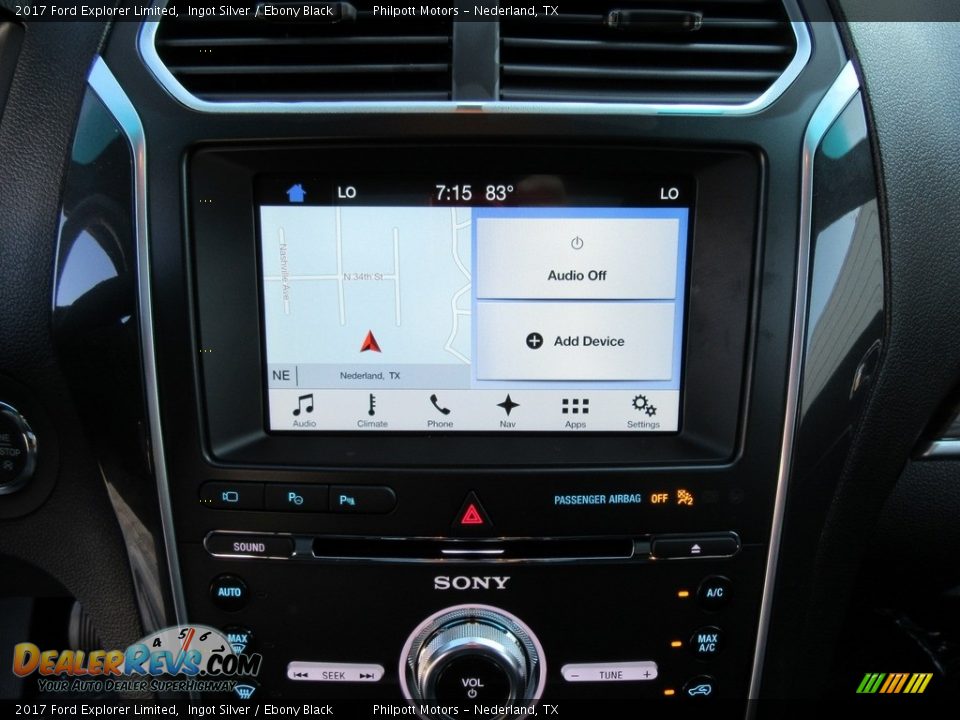 Controls of 2017 Ford Explorer Limited Photo #29