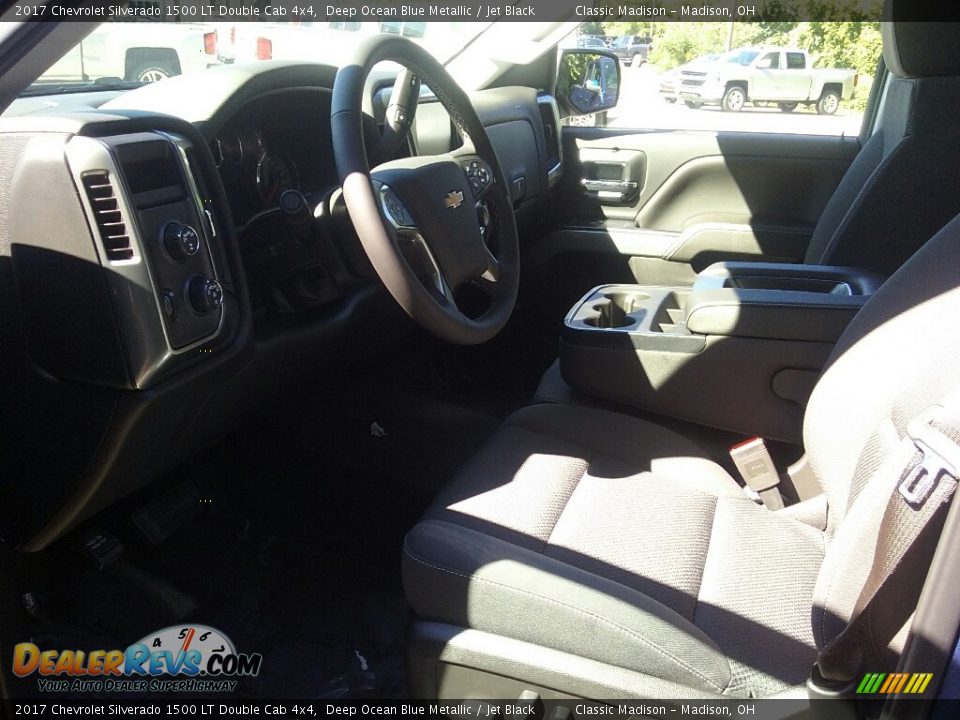 2017 Chevrolet Silverado 1500 LT Double Cab 4x4 Deep Ocean Blue Metallic / Jet Black Photo #4