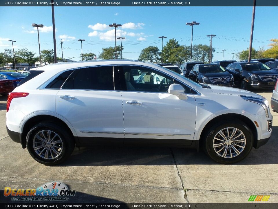 2017 Cadillac XT5 Luxury AWD Crystal White Tricoat / Sahara Beige Photo #2